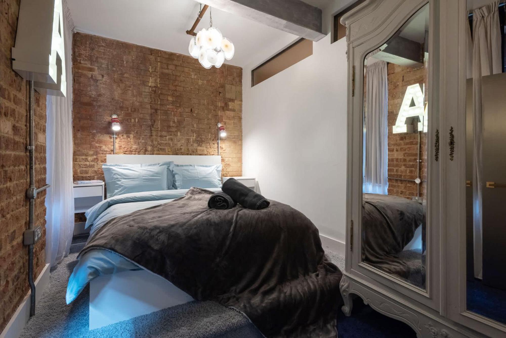 Amazingly Luxurious Loft Apartment, Soho - 3 Bedrooms, 2 Bath & Office London Exterior foto