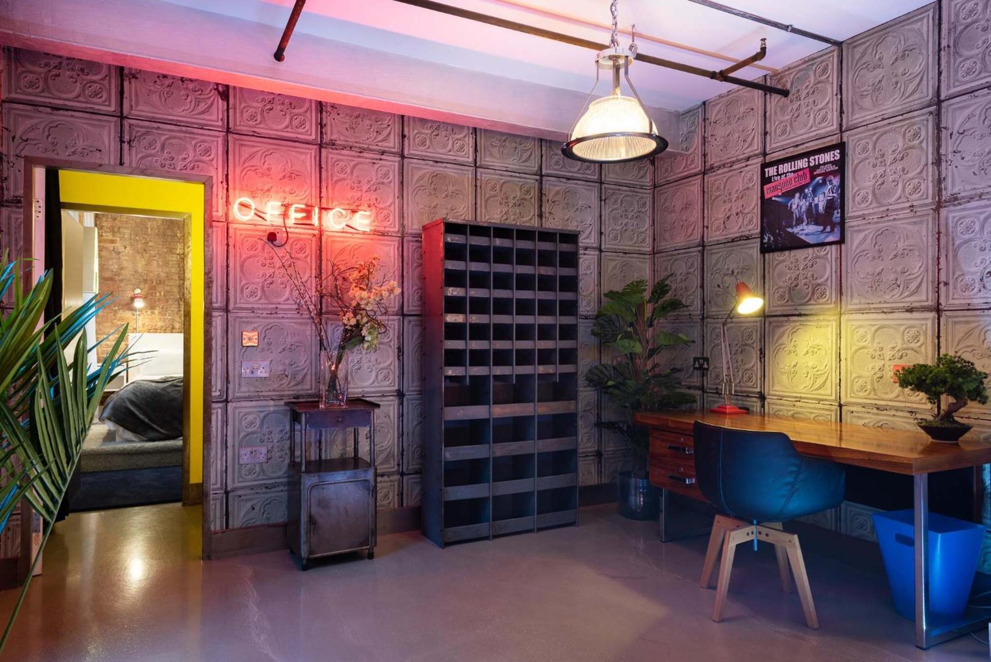 Amazingly Luxurious Loft Apartment, Soho - 3 Bedrooms, 2 Bath & Office London Exterior foto