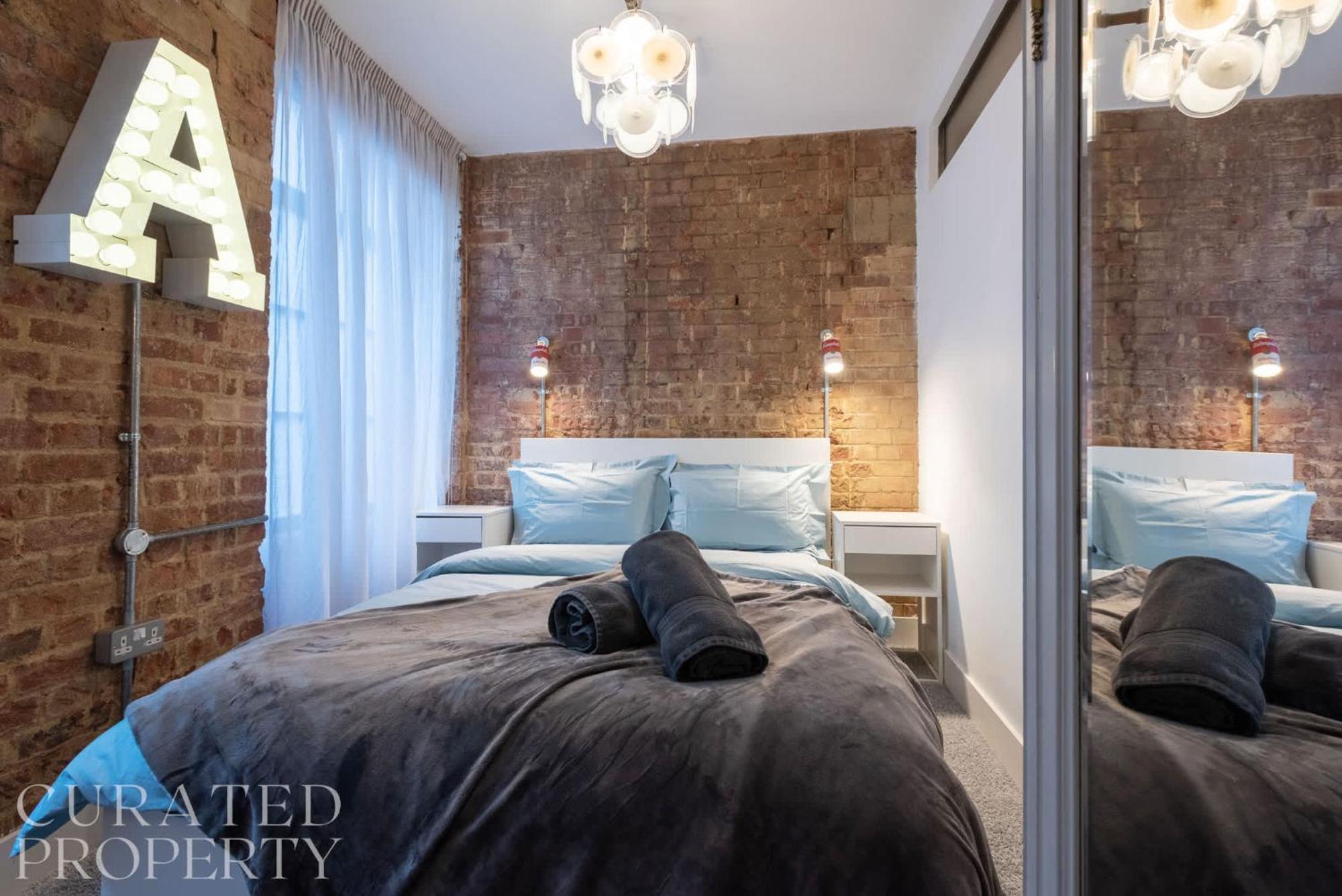 Amazingly Luxurious Loft Apartment, Soho - 3 Bedrooms, 2 Bath & Office London Exterior foto