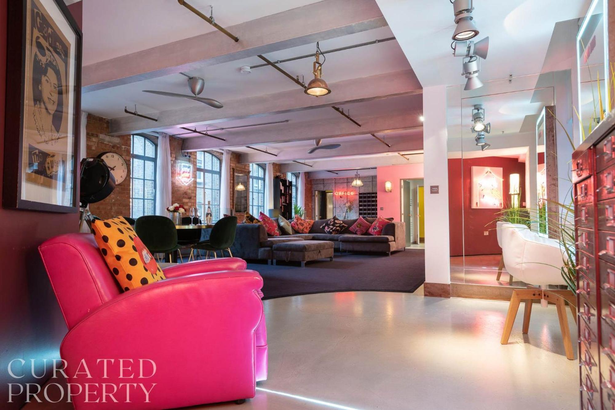 Amazingly Luxurious Loft Apartment, Soho - 3 Bedrooms, 2 Bath & Office London Exterior foto